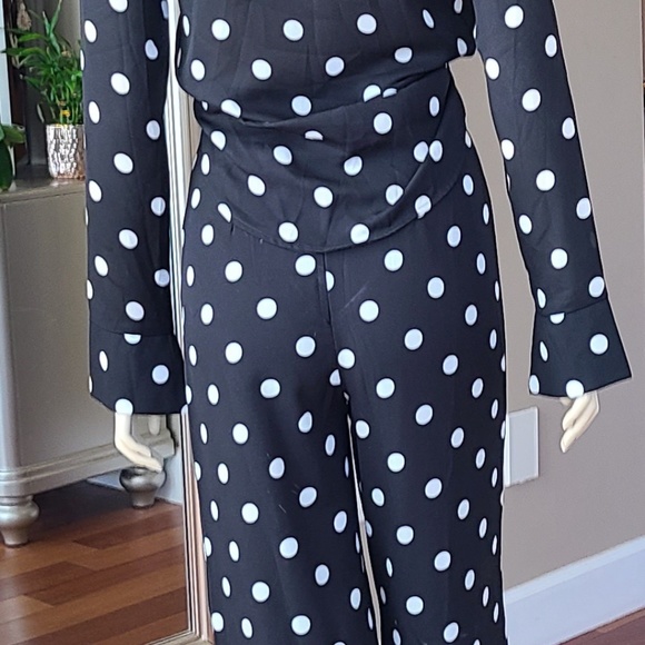 NAKED WARDROBE - Picture 5 of 9